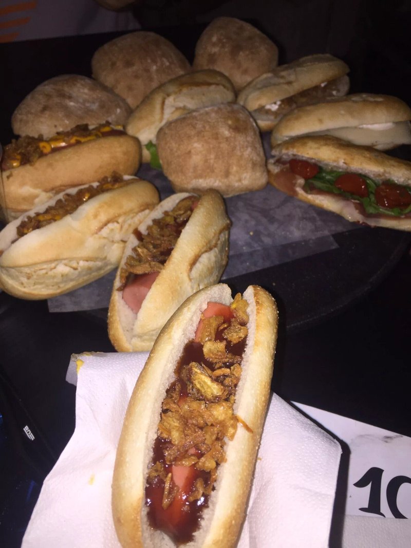 100 Montaditos