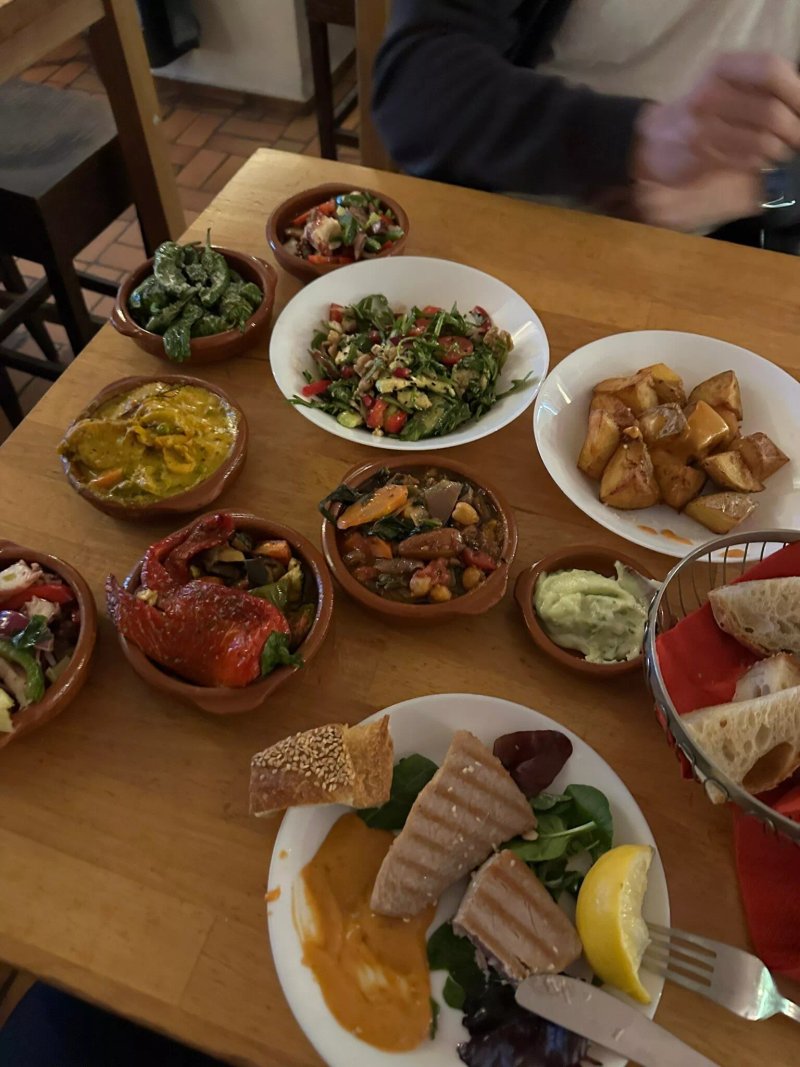 Manuela Tapas Restaurant