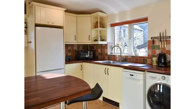 Sleeps 6 in the Cumbria Lake District and Yorkshire Dales National Parks.