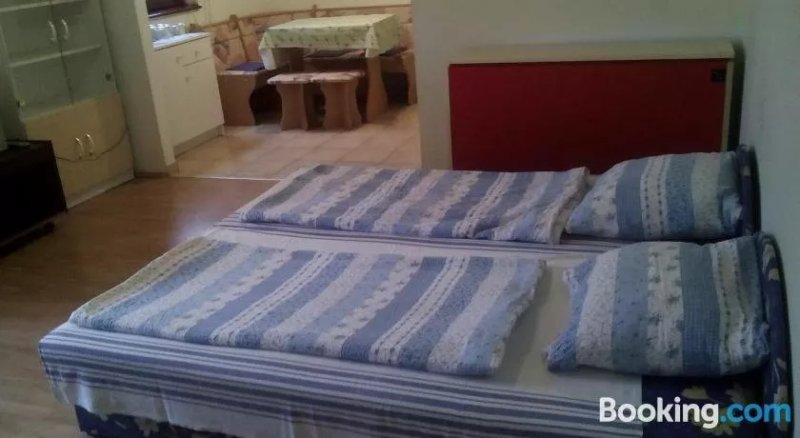 Pocsi Apartman II