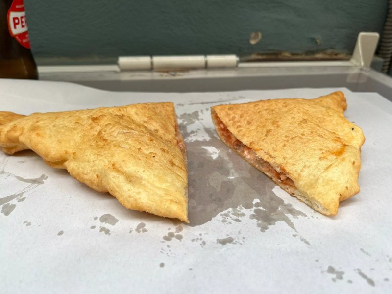 La Vera Pizza Fritta Da Gennaro