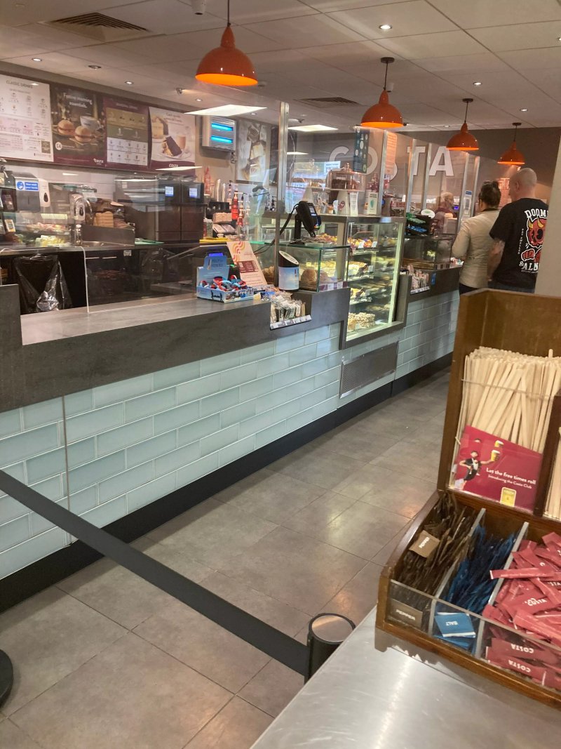 M1 Services Toddington