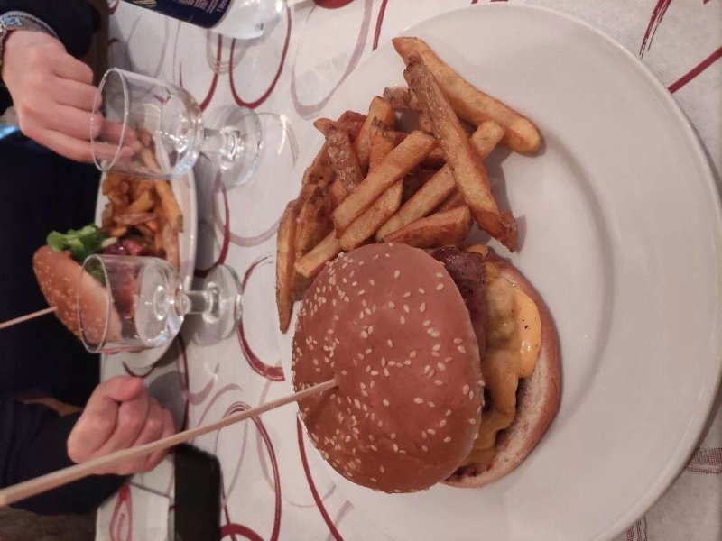 Burger Bistro Grill & Bar