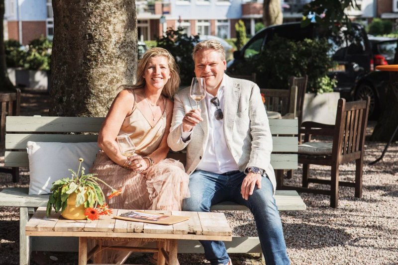 Oker Koffie+wijn