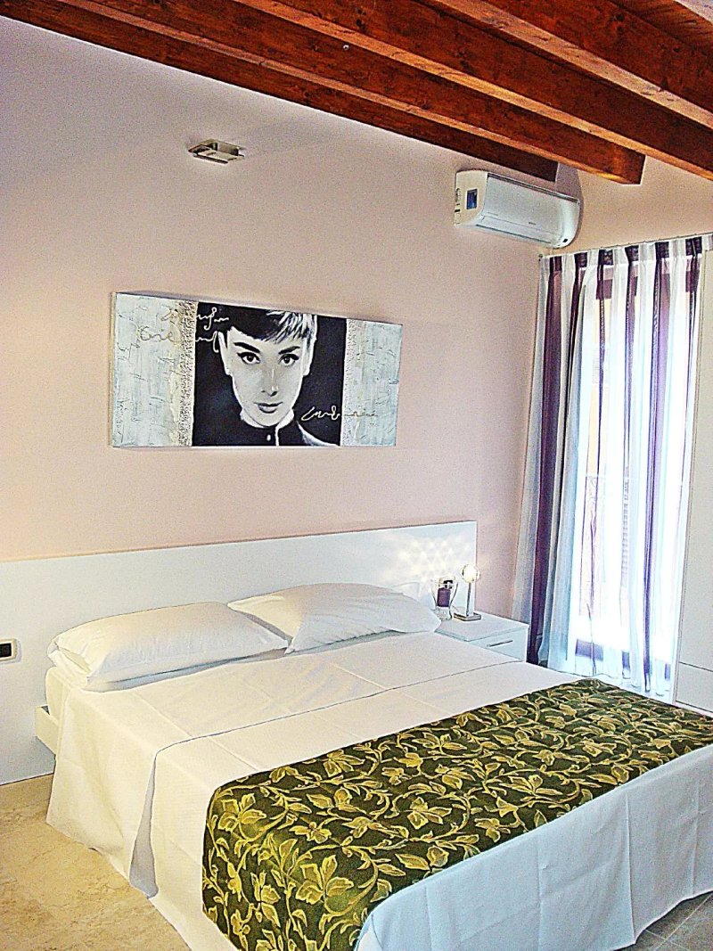 Guest House Kronos