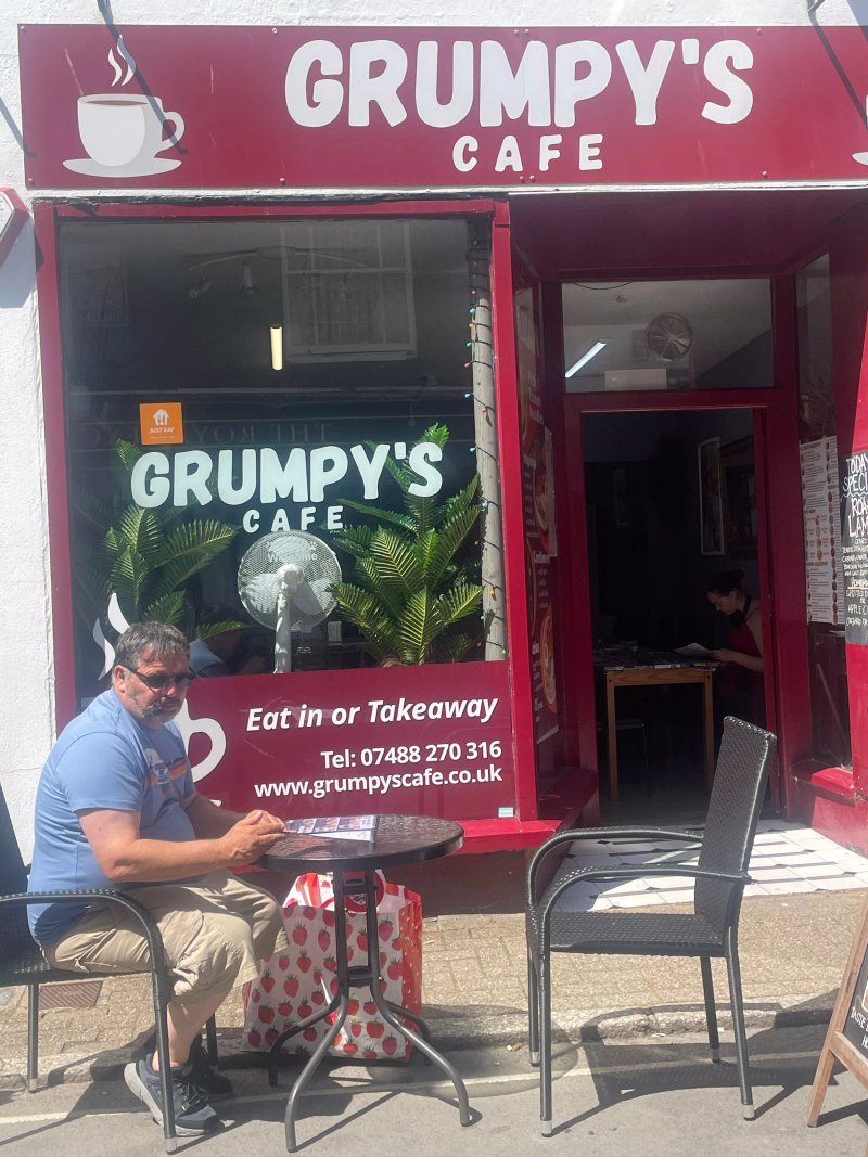 Grumpys Cafe
