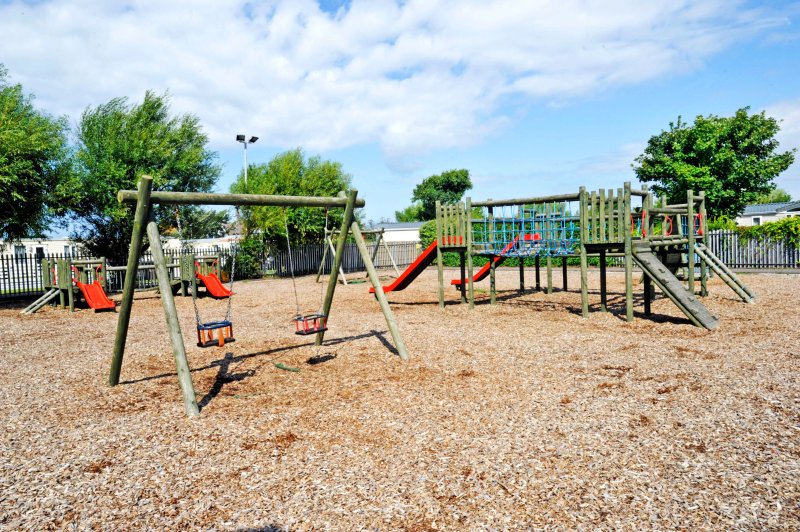 Lyons Lido Beach Holiday Park