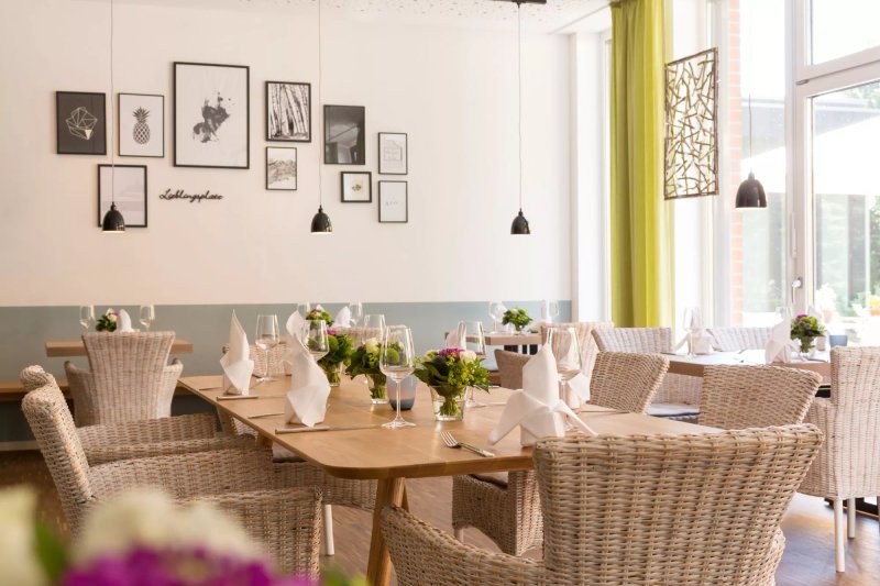 Flussaufwaerts Restaurant & Cafe