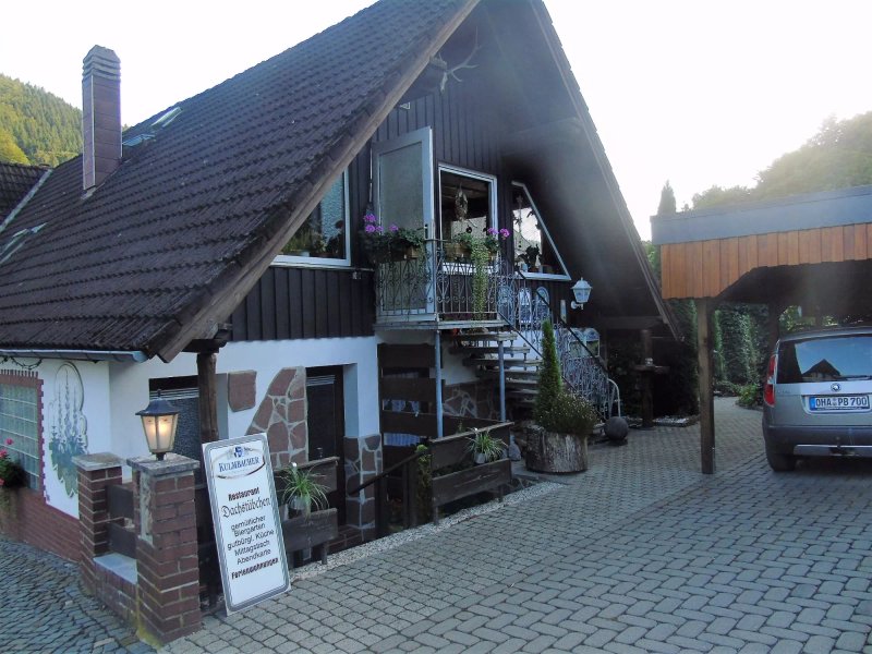 Dachstuebchen Gaststaette Biergarten