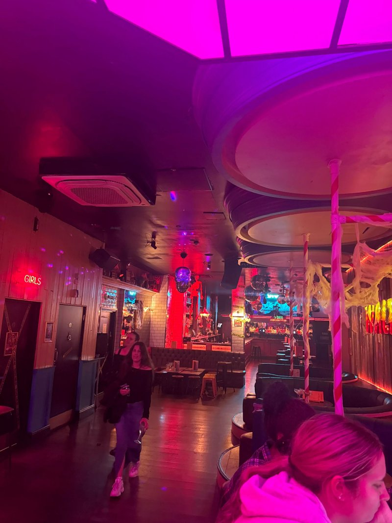 Simmons Bar Oxford Street