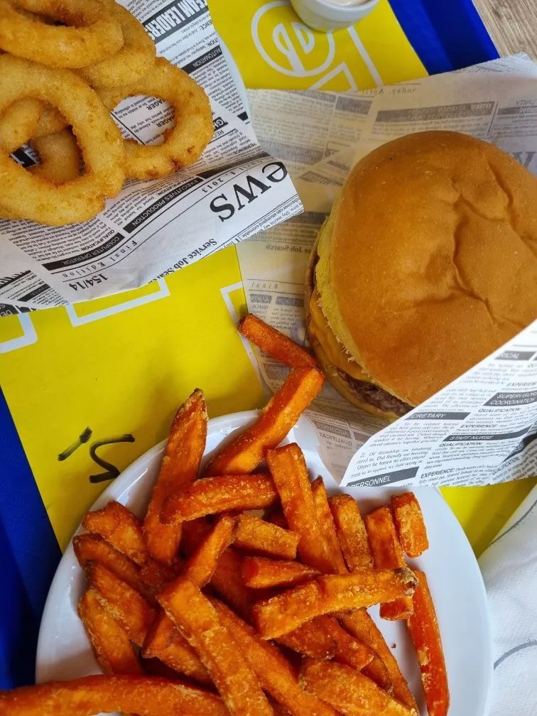 Chakburger Estoril by Chakall