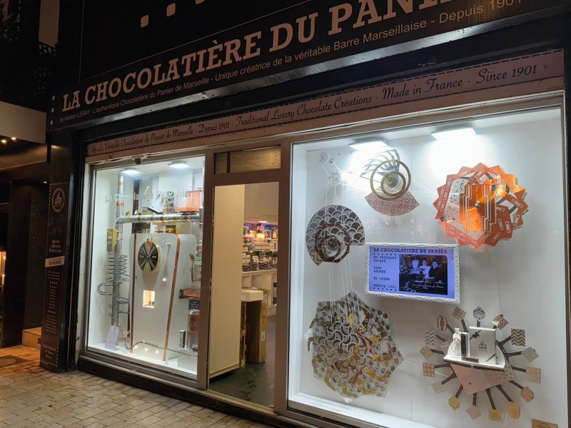 La Chocolatiere Du Panier Maison LERAY 1901