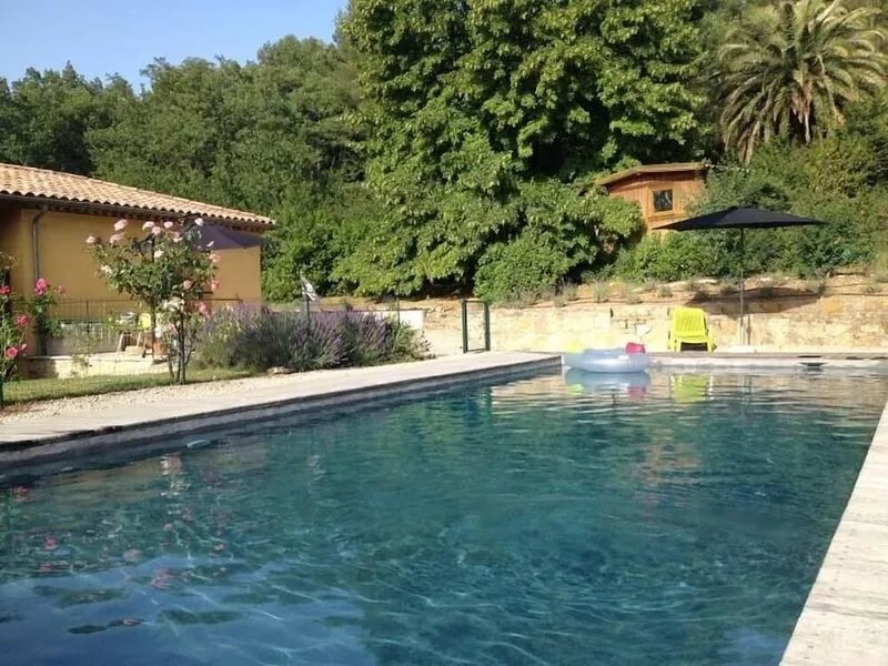 Small house with swimming pool (to be shared with the owners) for 2 people