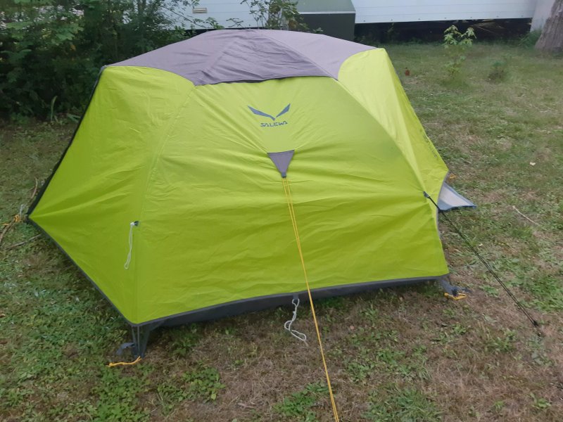 Camping En Salvan