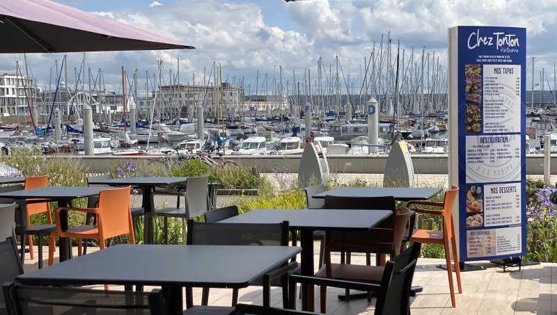 Chez Tonton a La Marina