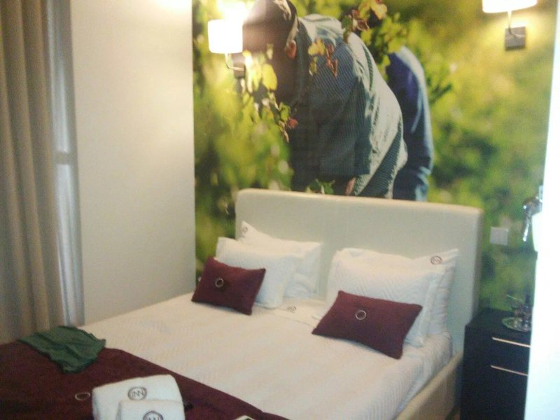 Lounge Inn Guest House & Apartments