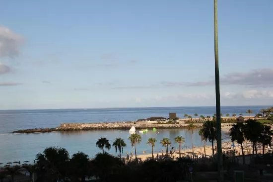 Apartamentos Amadores Beach