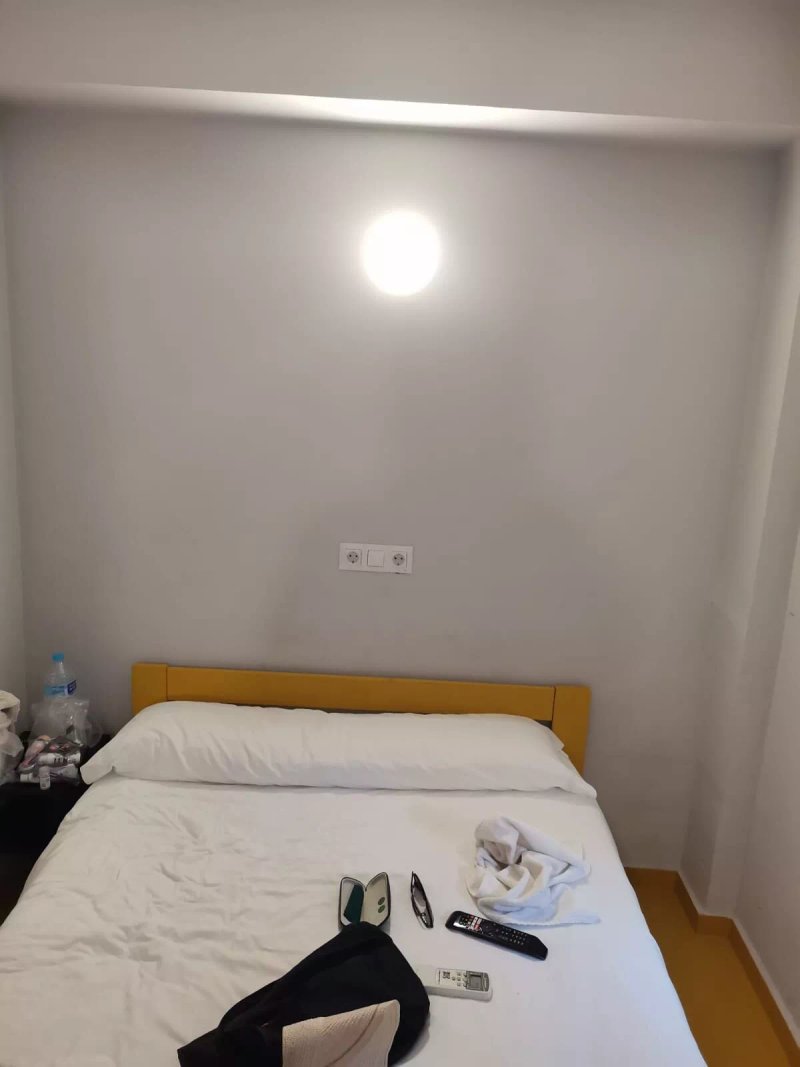 Click & Room
