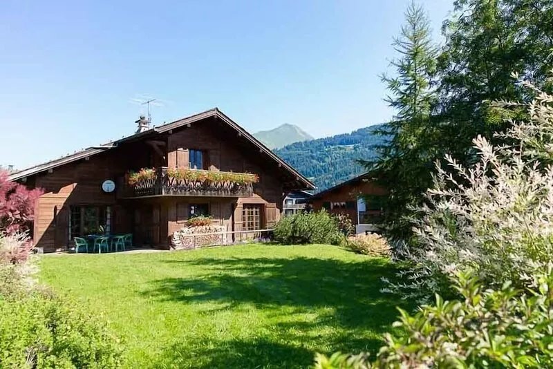 Morzine apartment in chalet Au Pied Des Pistes 6-7 pers 100m from the center