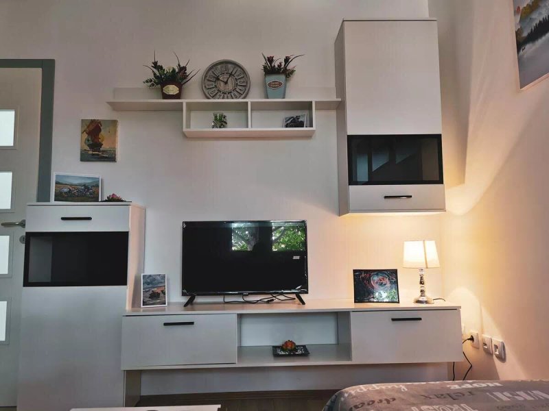 Cozy Corner Apartments