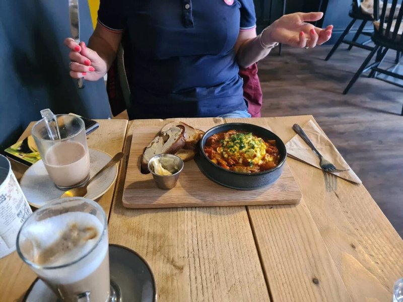 The Crossing Cafe