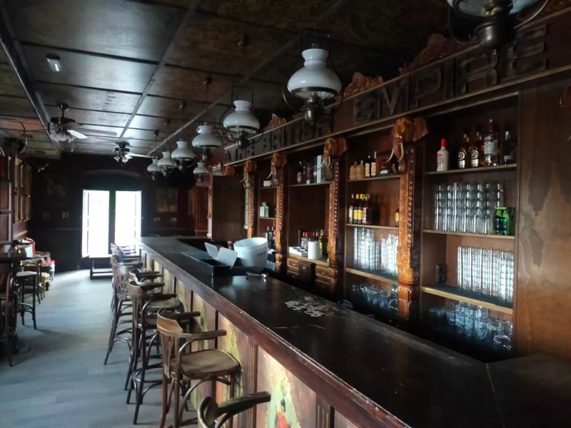 El Hospicio gran taberna