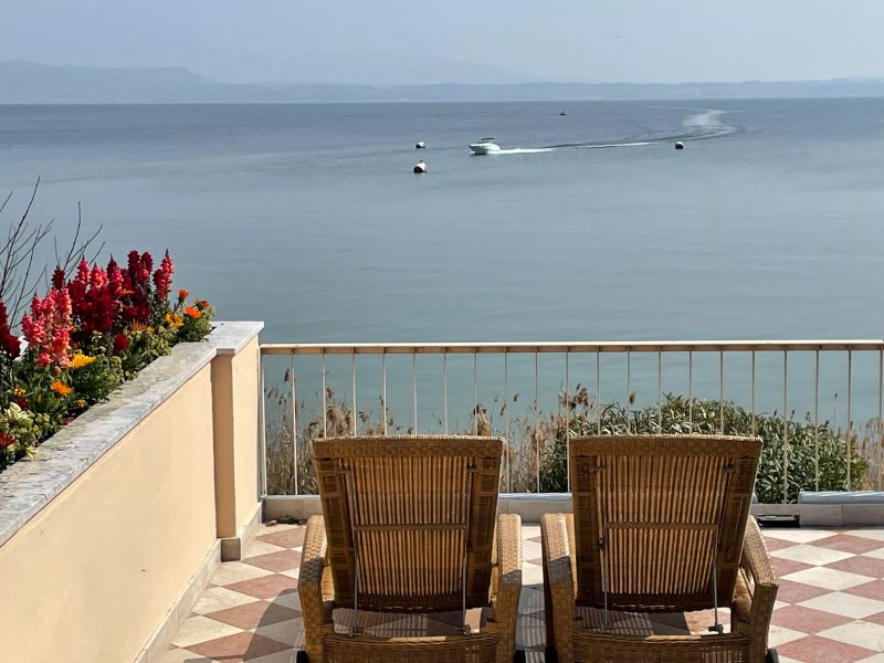 Lake Front Luxury Suites