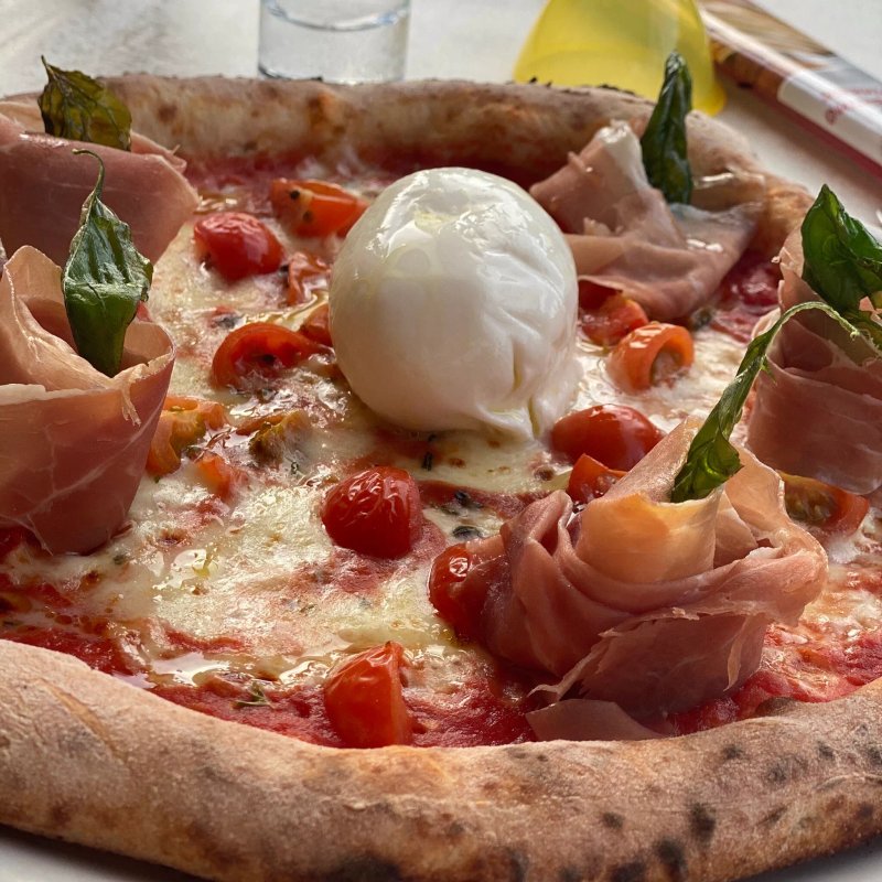 Manuno Pizzeria Jolly