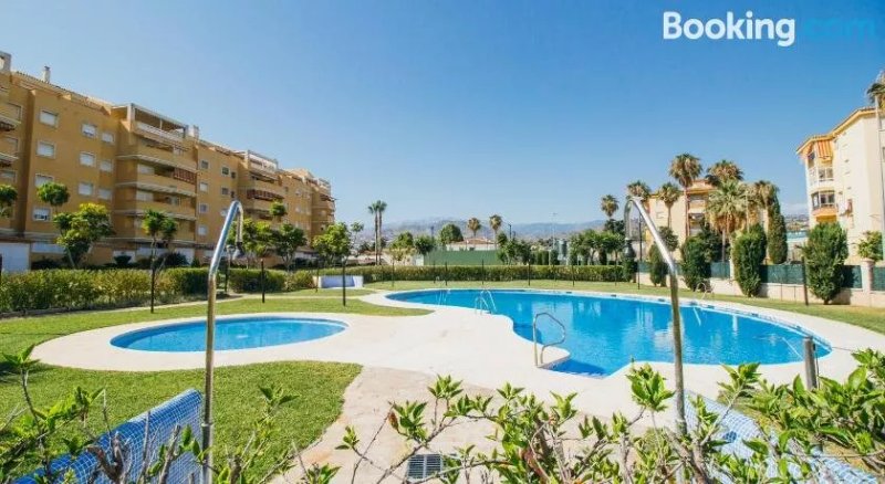Espectacular Residencial en 2ª Linea Piscina/tenis