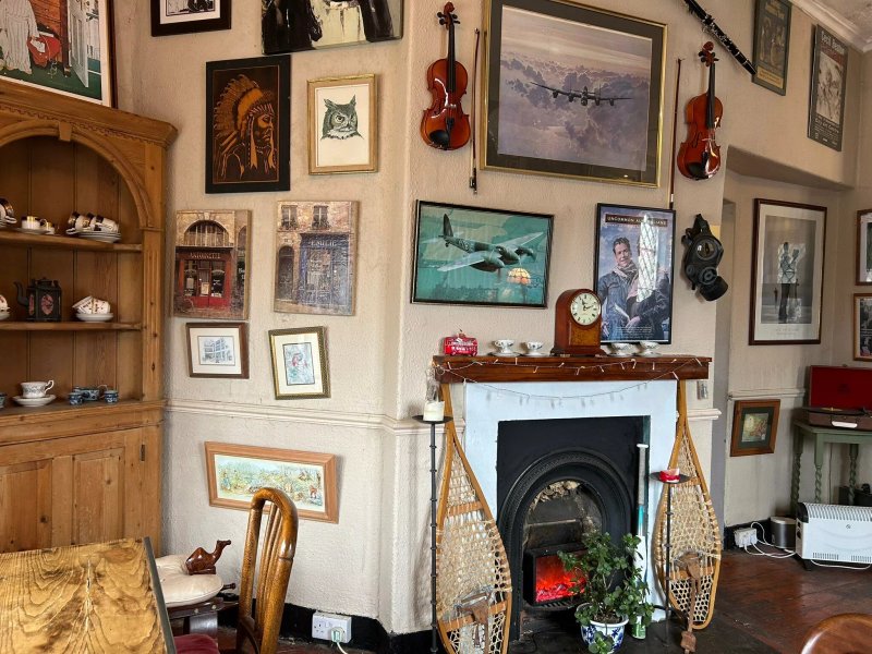 Quirky Cafe & Bar