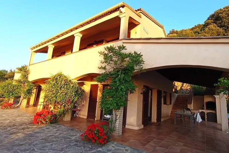 Luxurious Villa with breathtaking panoramic sea and mountain views