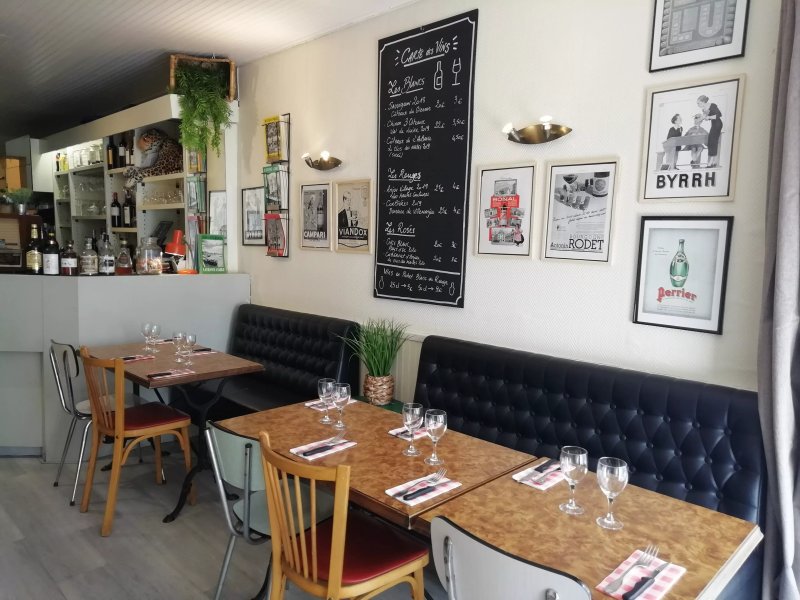 Le Jet d'Eau Cafe Brasserie