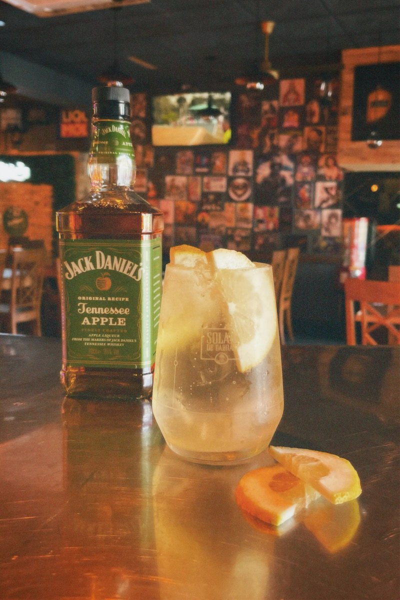 Gasmonkey Bar, Shop & Garagem