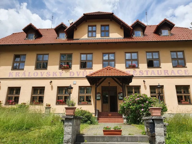 Kralovsky Dvur Bily Potok