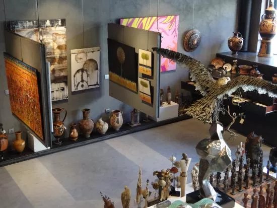 Pandora Art Gallery