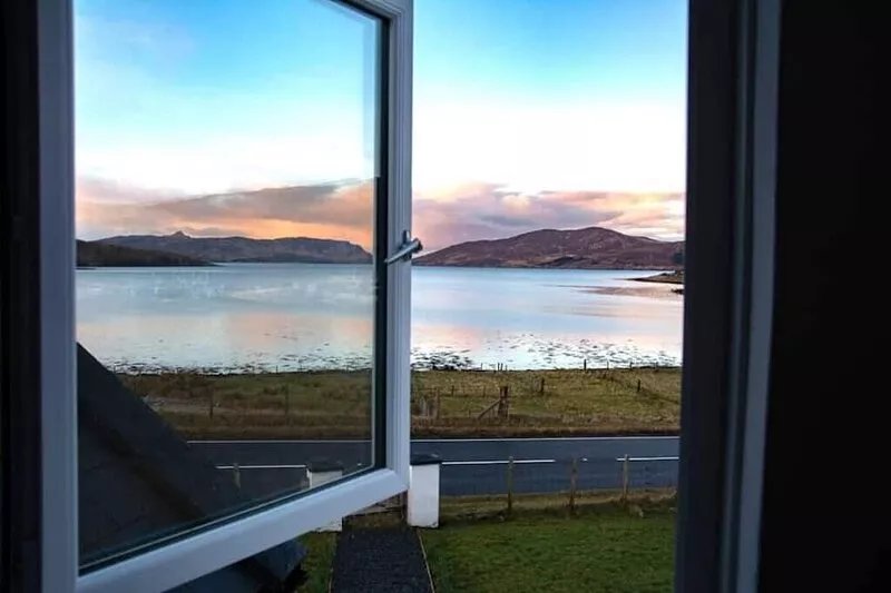 Luib House - Spacious Self-Catering by the Sea.