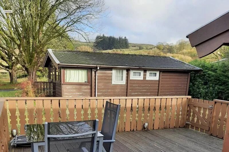 Norwegian log cabin platinum standard