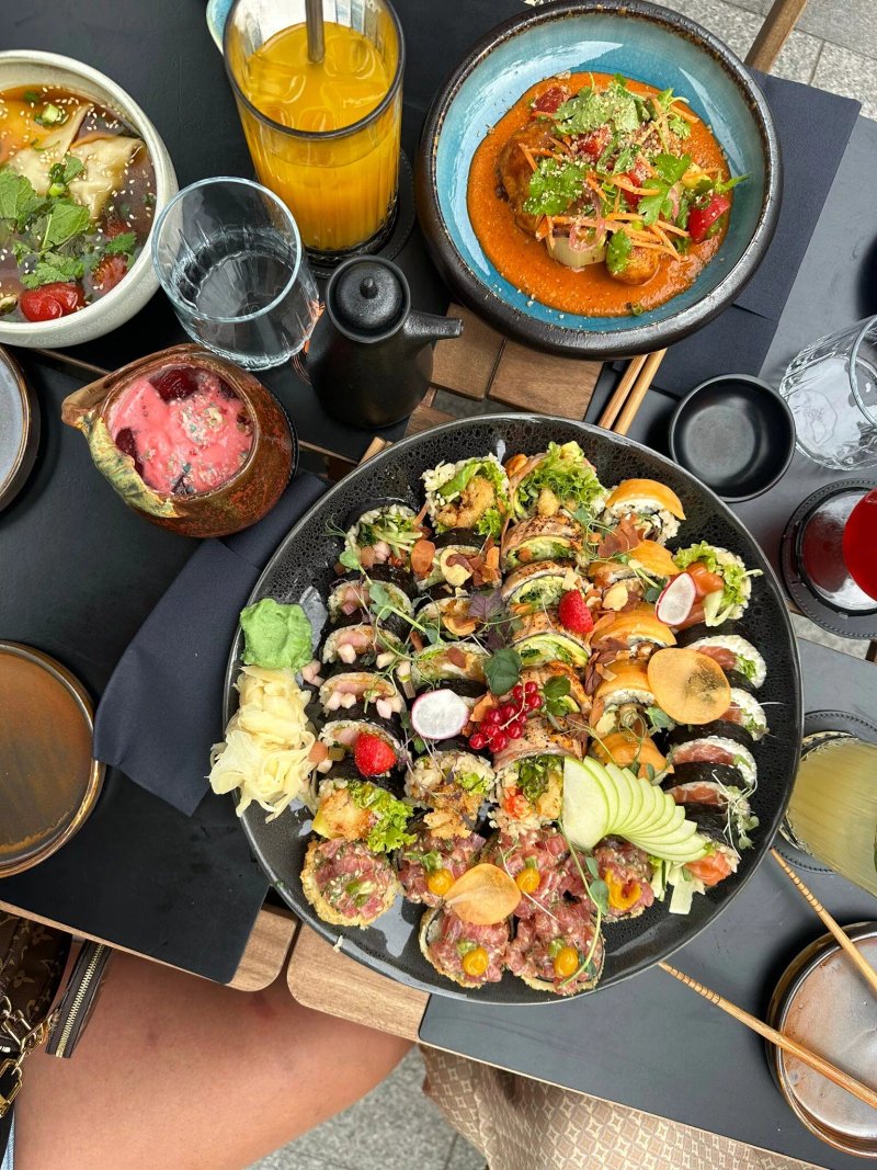 Gyozilla Sushi & Cocktails