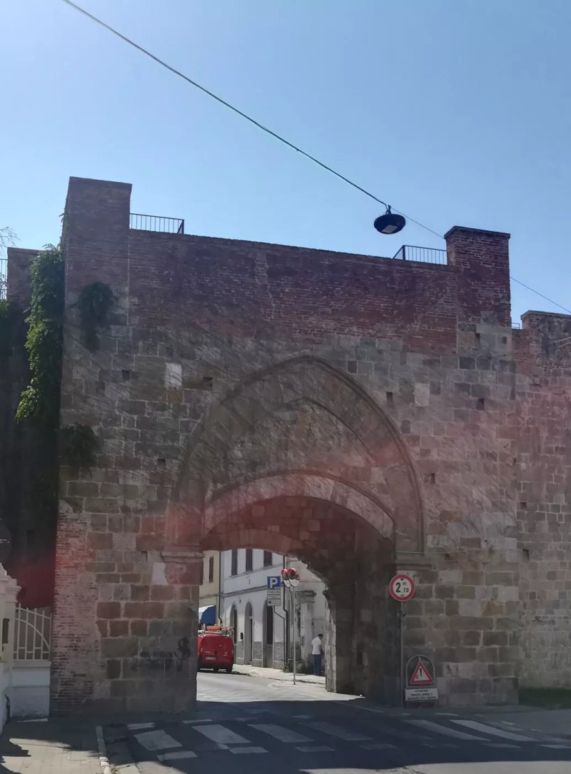 Porta Calcesana