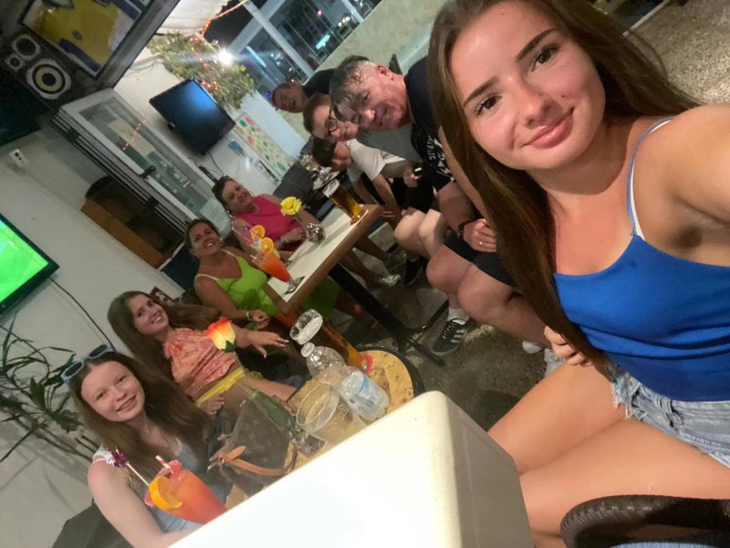 Danni's Bar