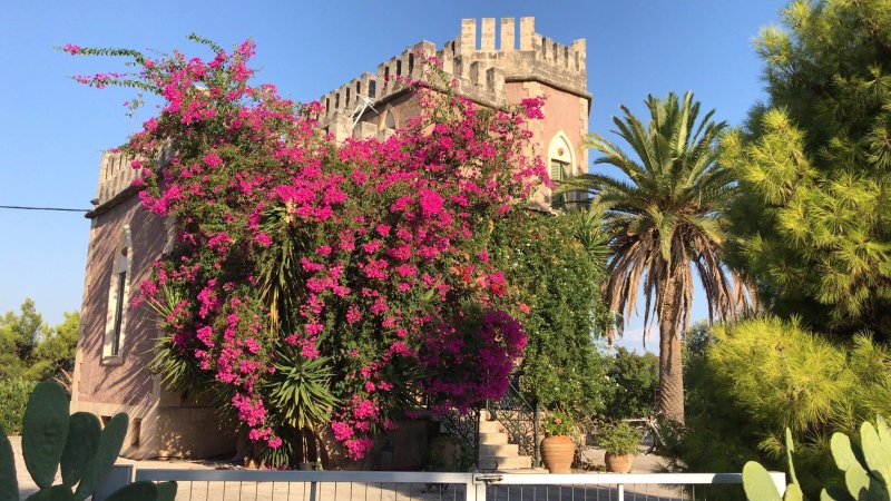 Pyrgos Ralli Estate Apartments and Suites