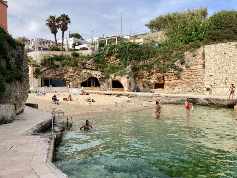 Mename' Al Porto