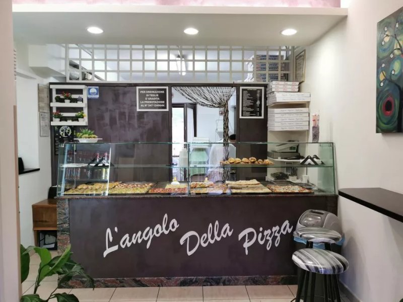 L'angolo Della Pizza