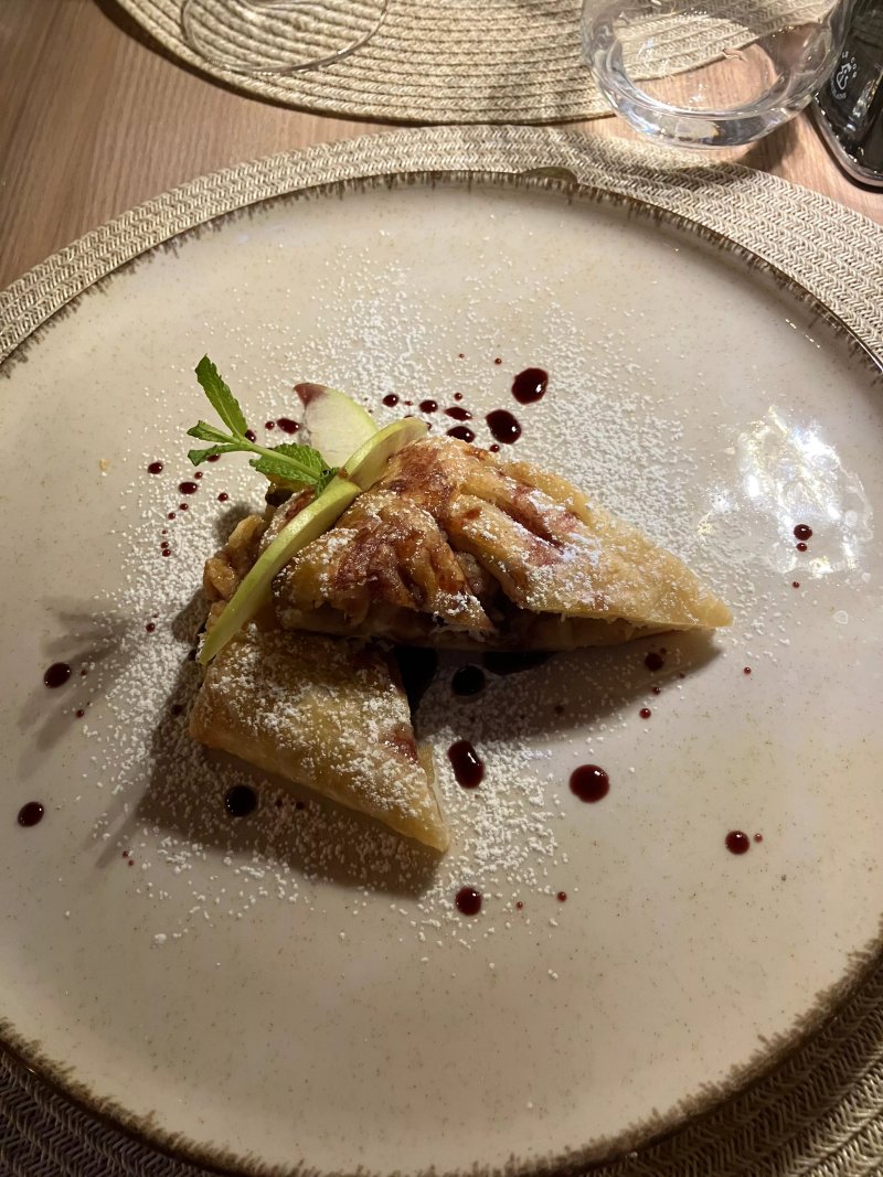 Komos - Ristorante & Lounge Bar
