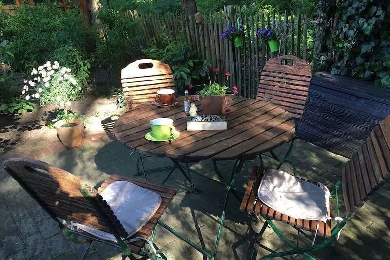 A gem in an idyllic location on the edge of the forest