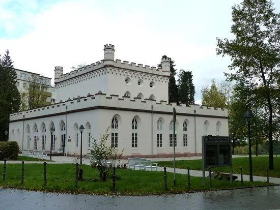 Gothic House (Gotisches Haus)
