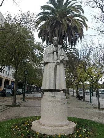 Estatua Alexandre Herculano