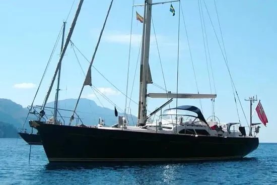 Navega por la costa sur de Mallorca