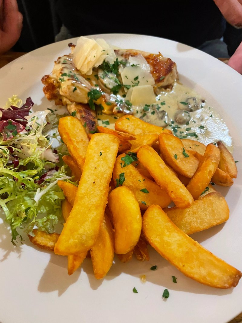 Rhiwderin Inn