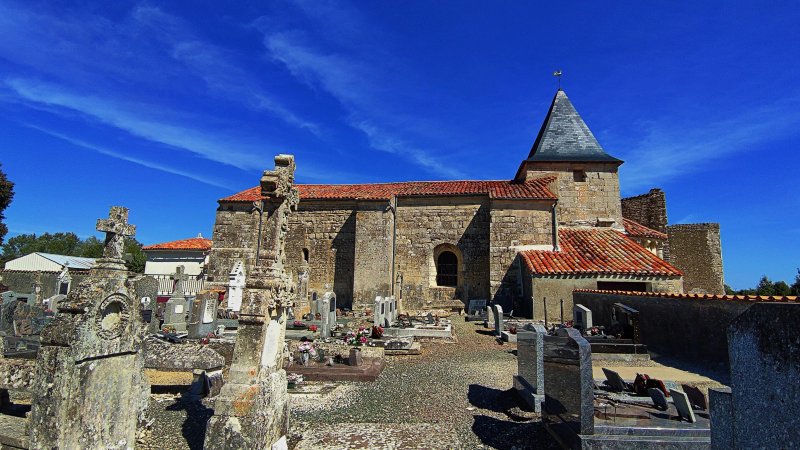 Eglise Sainte-Radegonde a Les Fosses